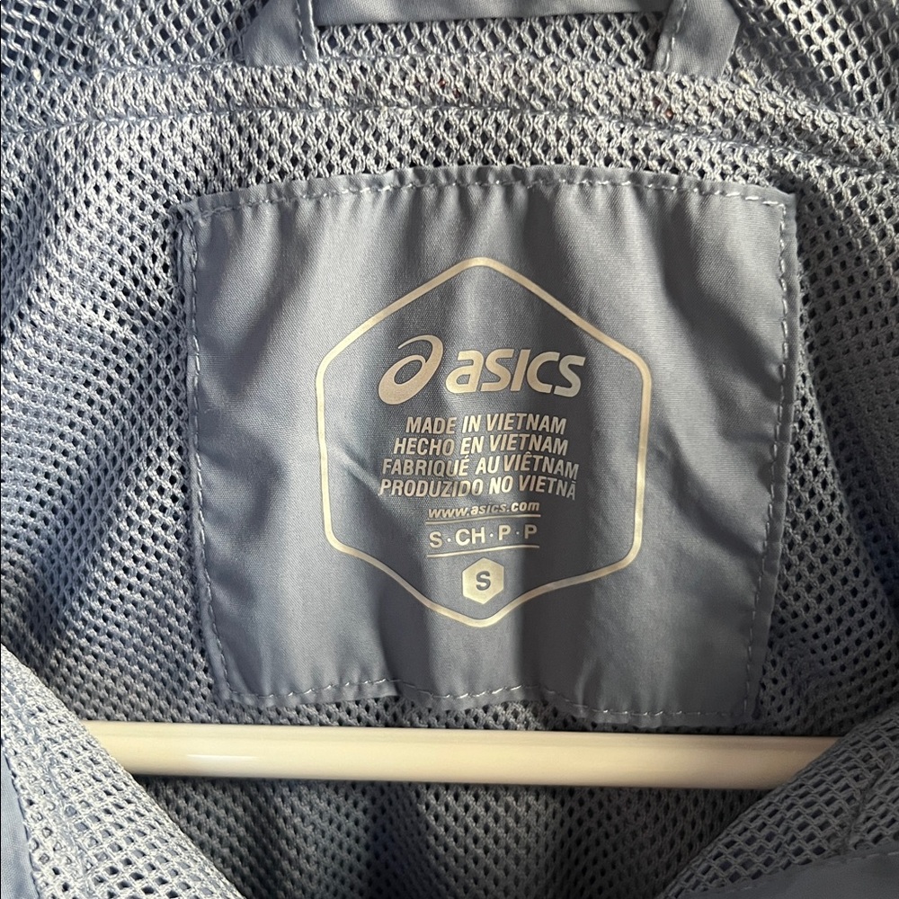 ASICS Running Jacket - Picture 3 of 4